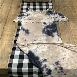 Long tie-dye maxi dress
